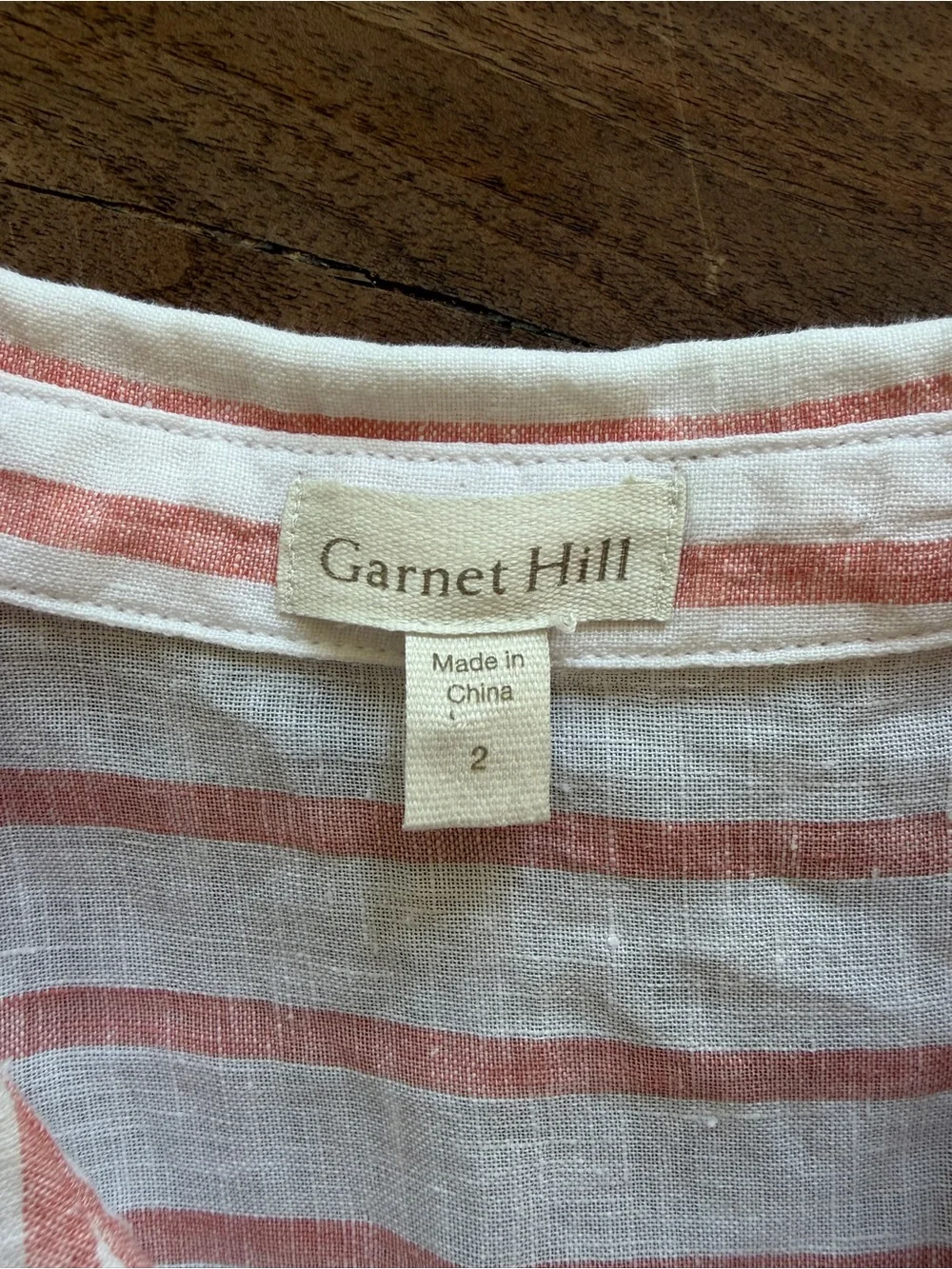 Garnet Hill Women's 100% linen White and Coral Striped top size 2 excellent!